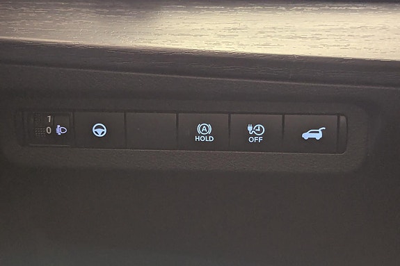 Nissan Ariya 23 of 30
