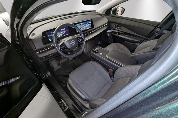 Nissan Ariya 9 of 30