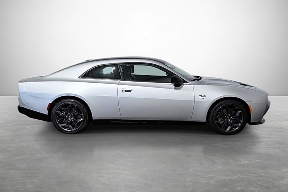 Dodge Charger 5 of 24