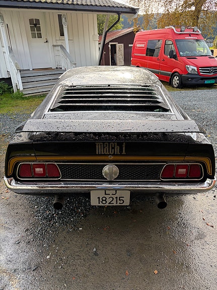 Ford Mustang 10 of 11