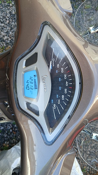 Vespa Primavera 50 13 of 15
