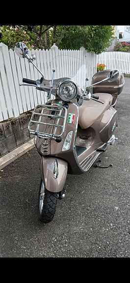 Vespa Primavera 50 11 of 15