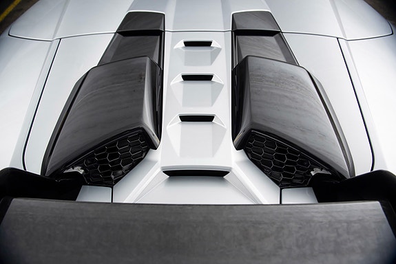 Lamborghini Huracan Spyder 22 of 30