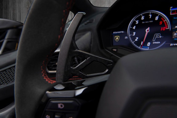 Lamborghini Huracan Spyder 26 of 30