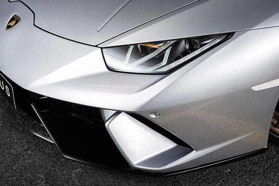 Lamborghini Huracan Spyder 6 of 30