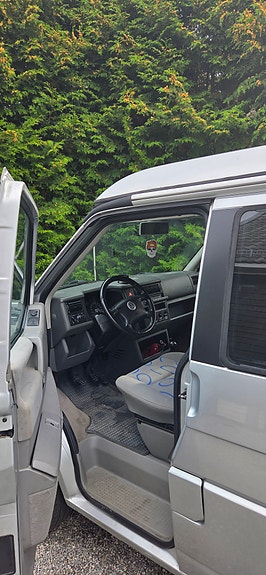 Volkswagen Multivan 23 of 30
