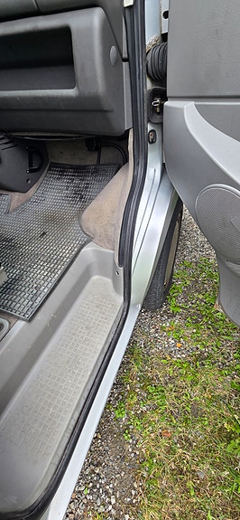 Volkswagen Multivan 16 of 30
