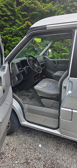 Volkswagen Multivan 28 of 30