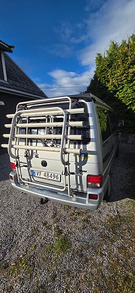 Volkswagen Multivan 9 of 30