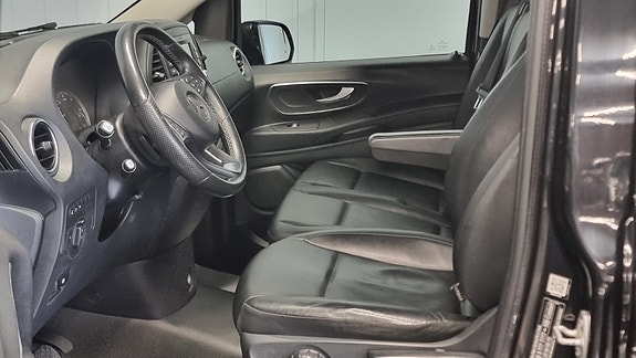 Mercedes-Benz Vito 119 22 of 30