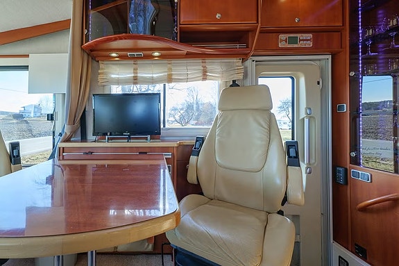 Concorde Charisma 890 M 18 of 21