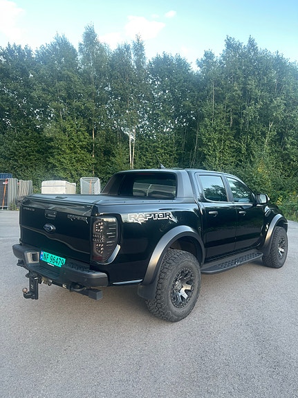 Ford Ranger Raptor 4 of 30