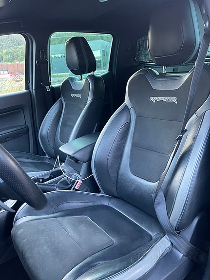 Ford Ranger Raptor 22 of 30