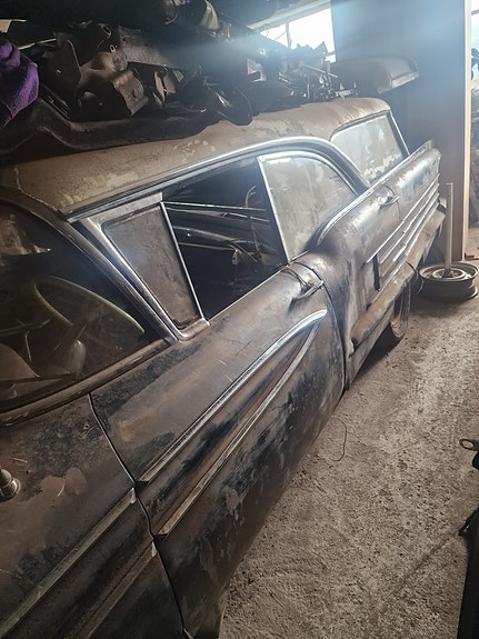 Oldsmobile 88 5 of 7