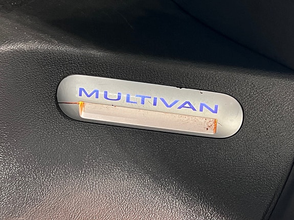 Volkswagen Multivan 15 of 30