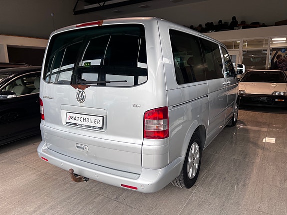 Volkswagen Multivan 9 of 30
