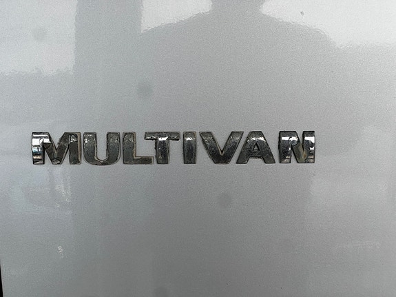 Volkswagen Multivan 12 of 30