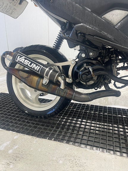 Yamaha 50 Aerox 6 of 8