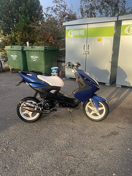 Yamaha 50 Aerox 8 of 8
