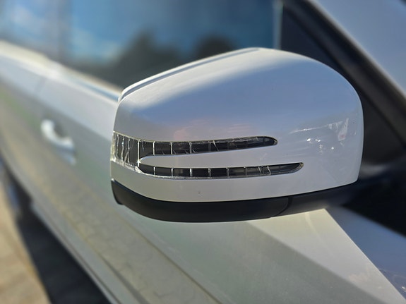 Mercedes-Benz ML350 24 of 29