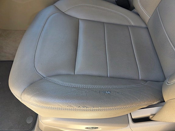 Mercedes-Benz ML350 9 of 29