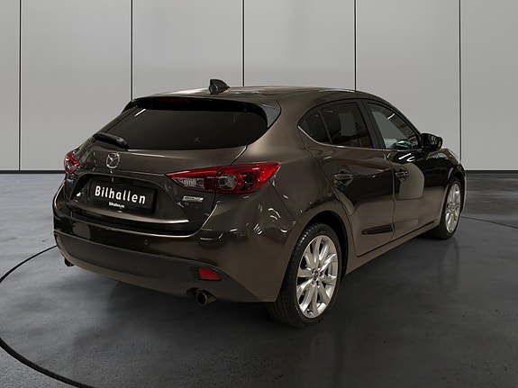 Mazda 3 5 of 26