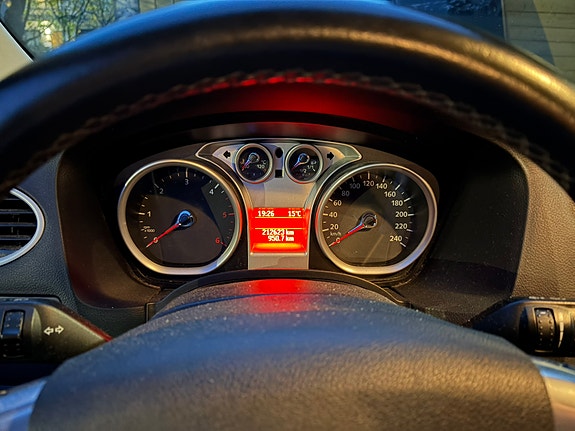 Ford Focus 8 of 12