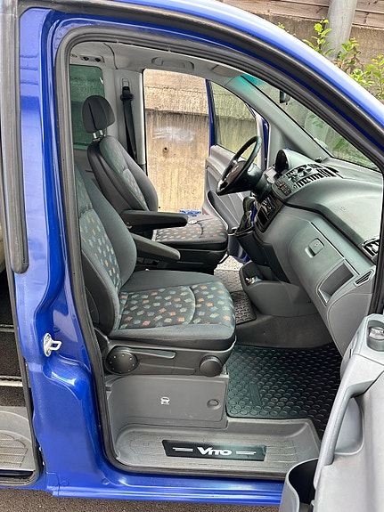 Mercedes-Benz Vito 111 21 of 30