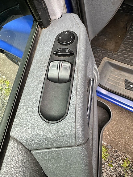 Mercedes-Benz Vito 111 19 of 30