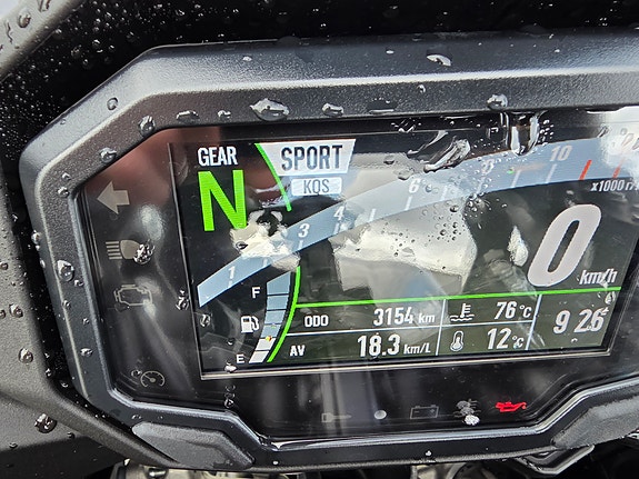 Kawasaki Ninja 1000 SX 8 of 12