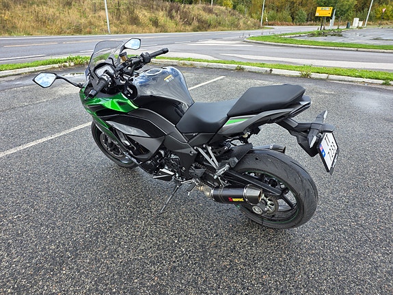 Kawasaki Ninja 1000 SX 5 of 12
