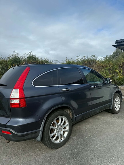 Honda CR-V 2 of 16