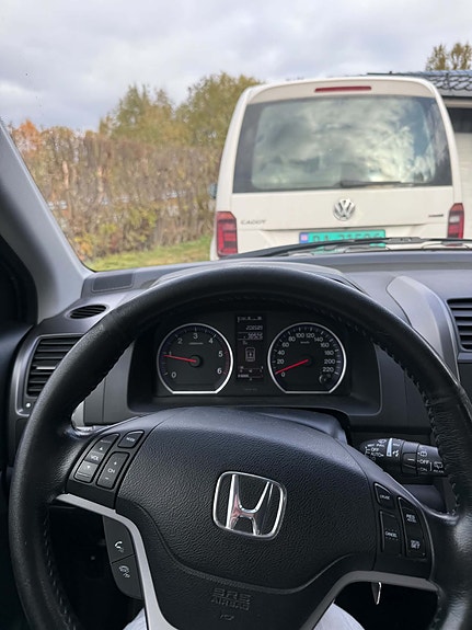 Honda CR-V 6 of 16