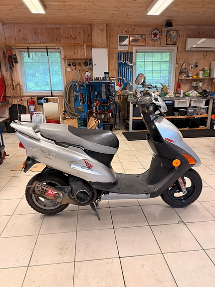 Honda SFX 50 3 of 5