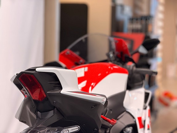 Yamaha R9 70TH EDITION // Med eksos og avslag på sykkelen 19 of 27