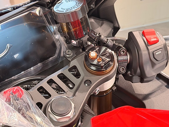 Yamaha R9 70TH EDITION // Med eksos og avslag på sykkelen 9 of 27