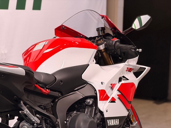 Yamaha R9 70TH EDITION // Med eksos og avslag på sykkelen 26 of 27