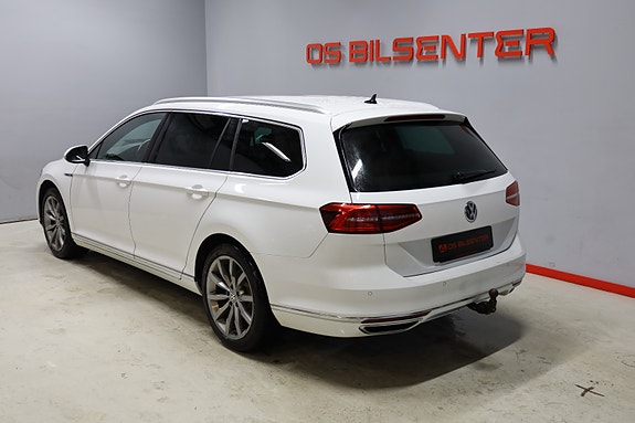 Volkswagen Passat 5 of 14