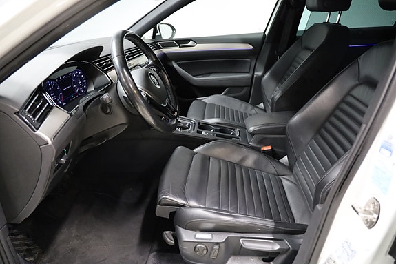 Volkswagen Passat 8 of 14