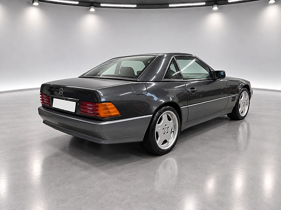 Mercedes-Benz SL280 3 of 9