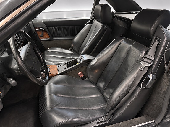 Mercedes-Benz SL280 7 of 9