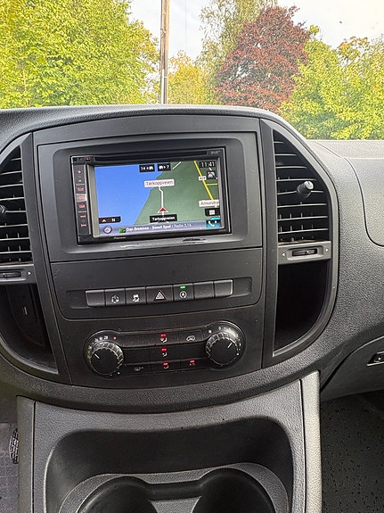 Mercedes-Benz Vito 114 9 of 12