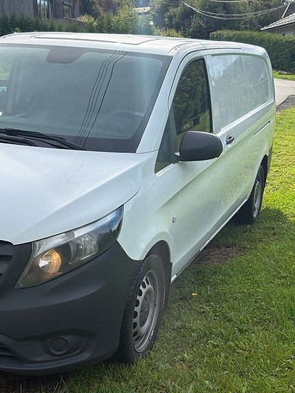Mercedes-Benz Vito 114 3 of 12