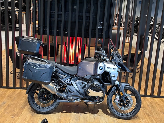BMW R 1300 GS Adventure automat "Fullutstyrt" med koffertsett 2 of 9