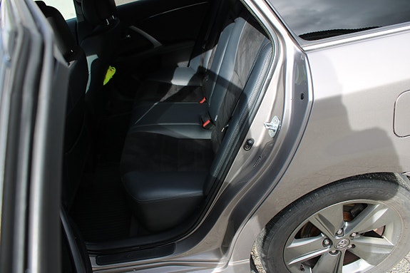 Toyota Avensis 27 of 30