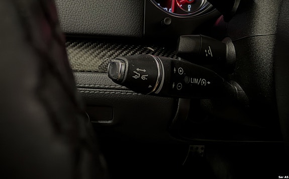 Mercedes-Benz SL63 19 of 25