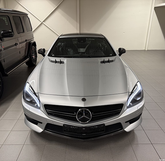 Mercedes-Benz SL63 4 of 25