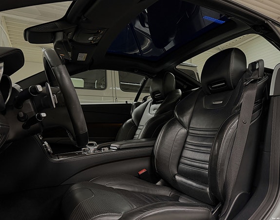 Mercedes-Benz SL63 7 of 25