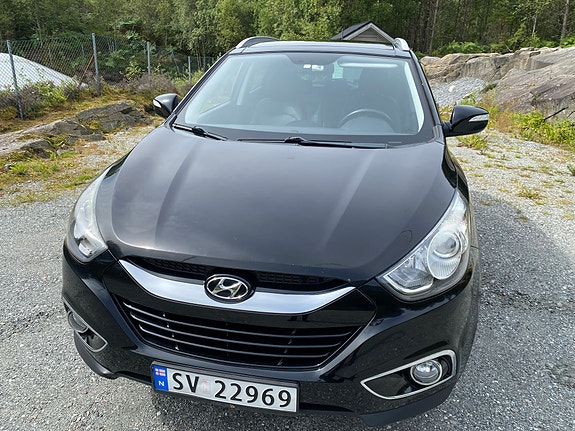 Hyundai ix35 2 of 24