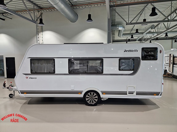 Dethleffs Aero 500 QSK | Mover | Romslig familievogn | Solcelle | 3 of 28